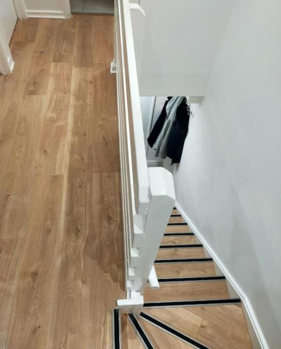 Impeccable 2-bed House Leilighet London