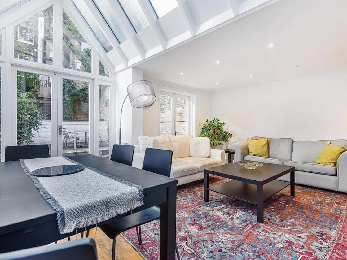 Sunny, 2bed 2bath, Garden Near Hyde Park Apartment London