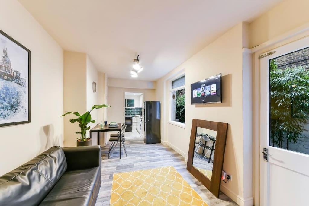 Apartment Stylish 2 Bed Garden Flat In Zone 1 Central