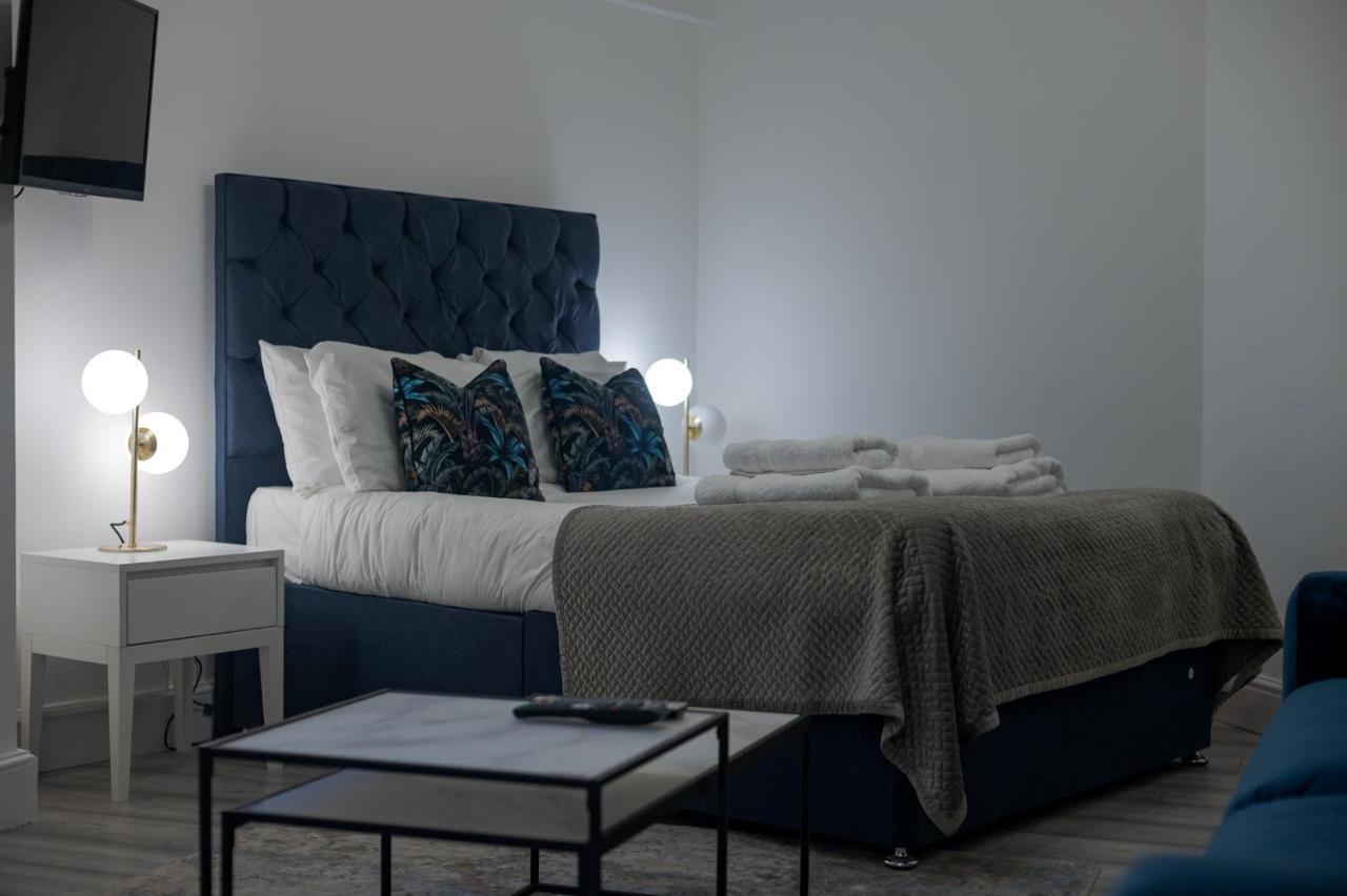 Capital 4 Chelsea Cloisters Apartment London