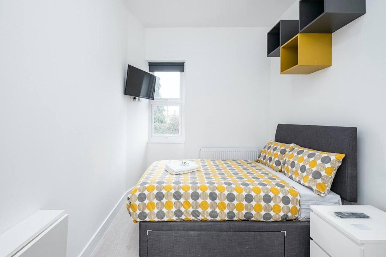 Ensuite Rooms, Tufnell Park - Sk * Londen