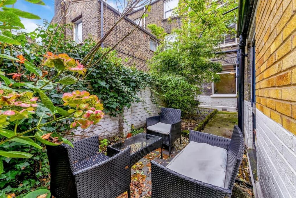 Stylish 2 Bed Garden Flat In Zone 1 Central *