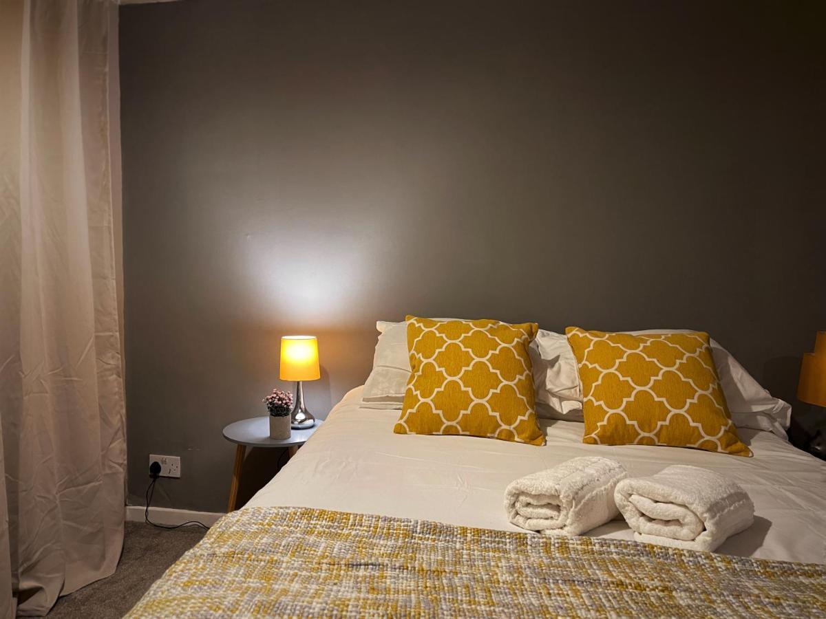 Appartement Vintage 3 Bedroom House Near Catford - 1 Double Bed, 3 Single Beds, Max 5 People *
