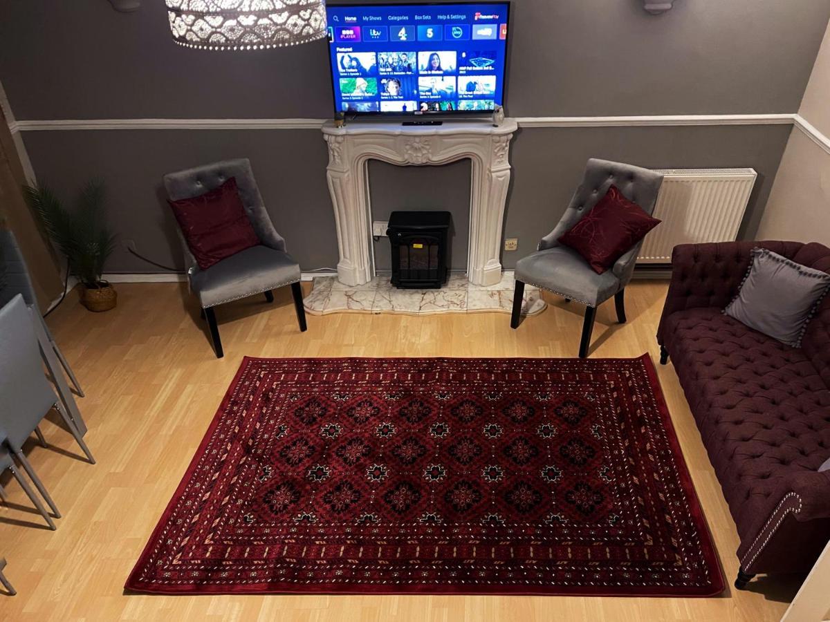 Appartement Vintage 3 Bedroom House Near Catford - 1 Double Bed, 3 Single Beds, Max 5 People