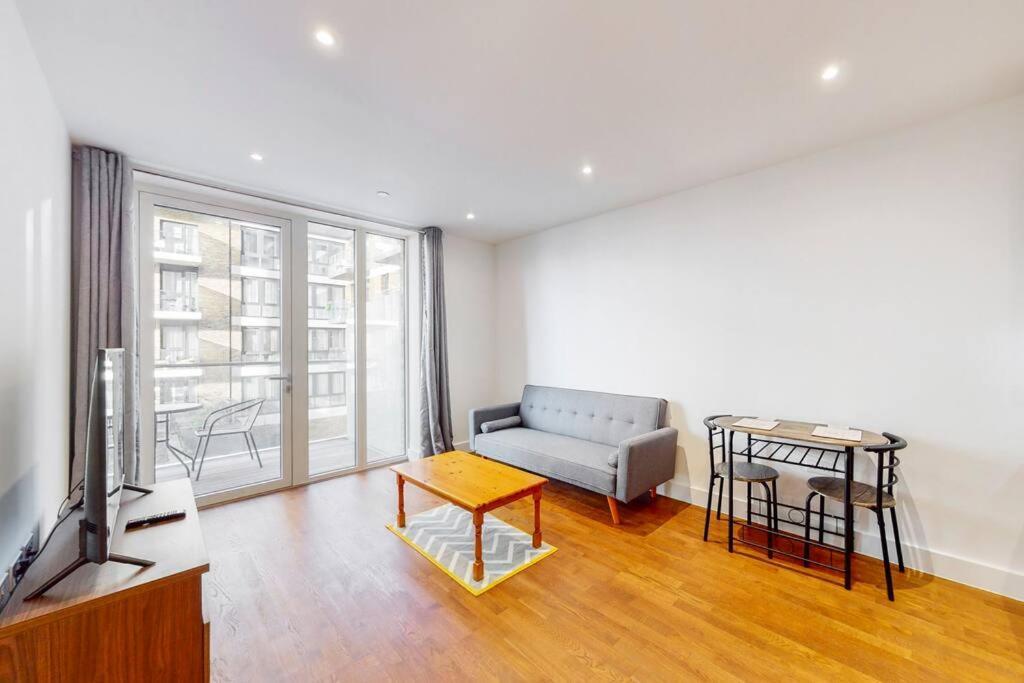 Apartment Lovely 1 Bedroom In Royal Arsenal Riverside