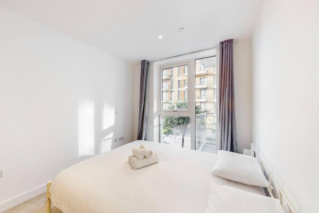 Lovely 1 Bedroom In Royal Arsenal Riverside Apartment *