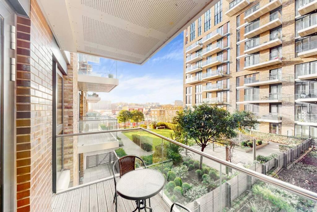 Lovely 1 Bedroom In Royal Arsenal Riverside Apartment London