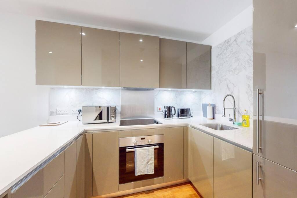 Lovely 1 Bedroom In Royal Arsenal Riverside Apartment