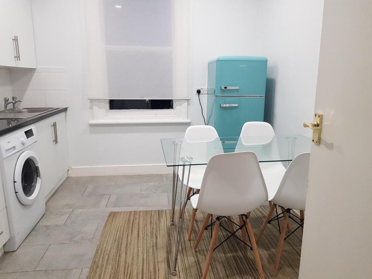 Apartment London. Gorgeous 2 Bed Flat Near Olympic Park. London