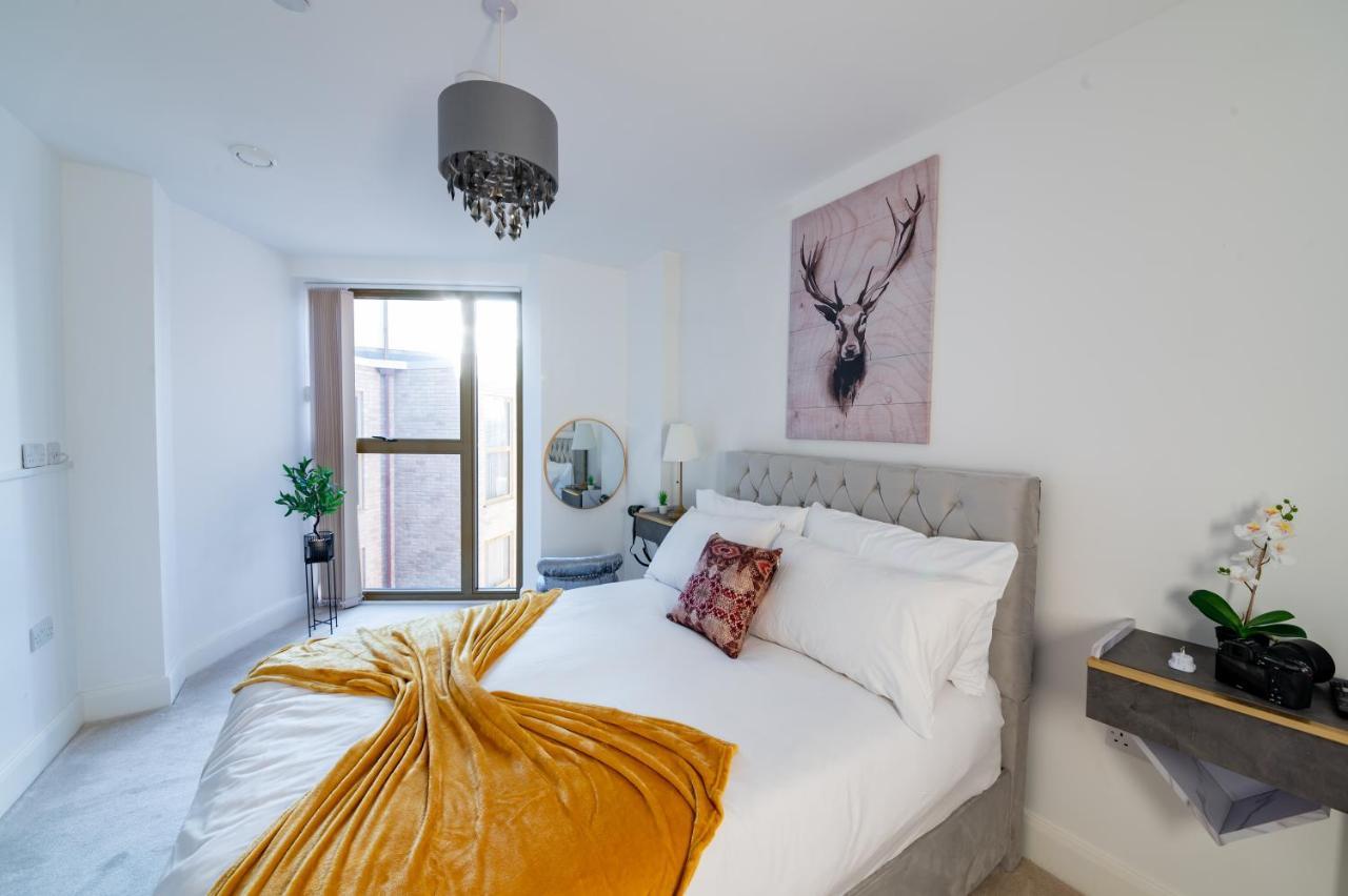 Lux 2 Bedrooms - 2 Bathrooms - F7 *