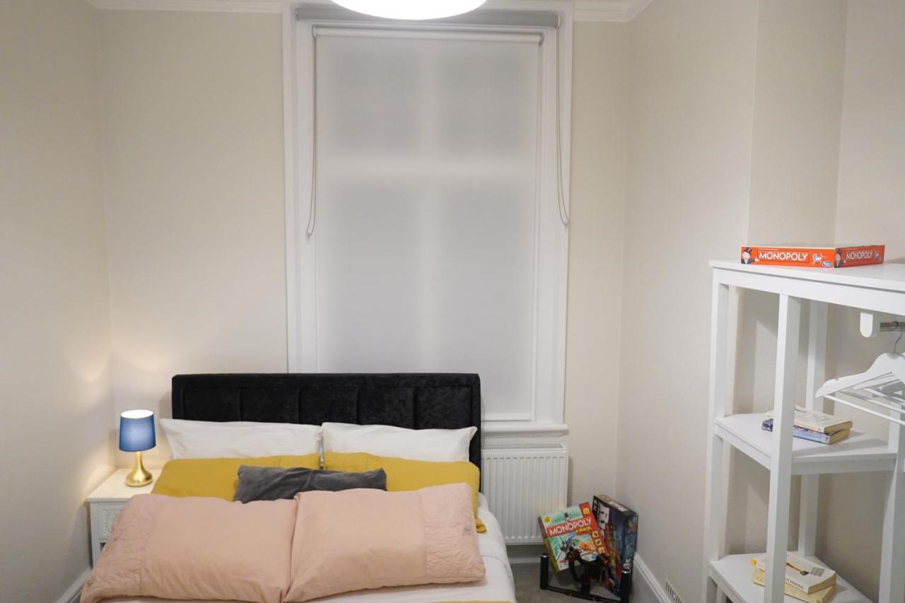 Leilighet 3 Bed 2 Bath *