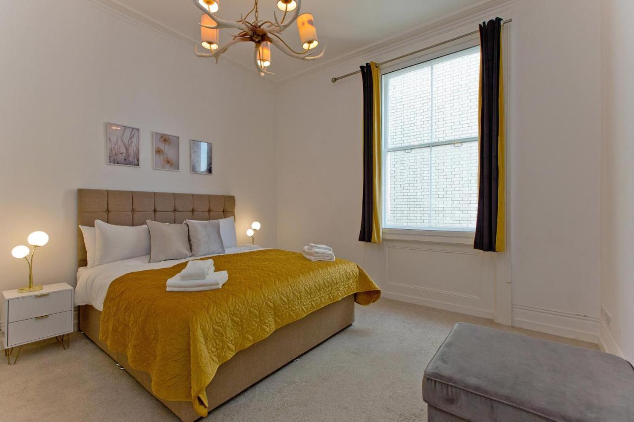 Stunning 6 Bedroom Flat * London