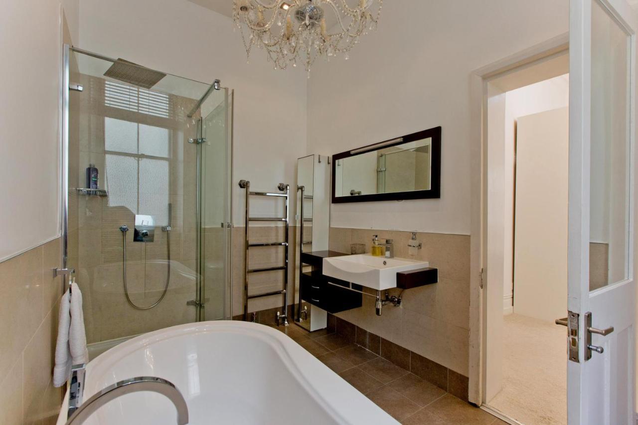 Stunning 6 Bedroom Flat Apartment