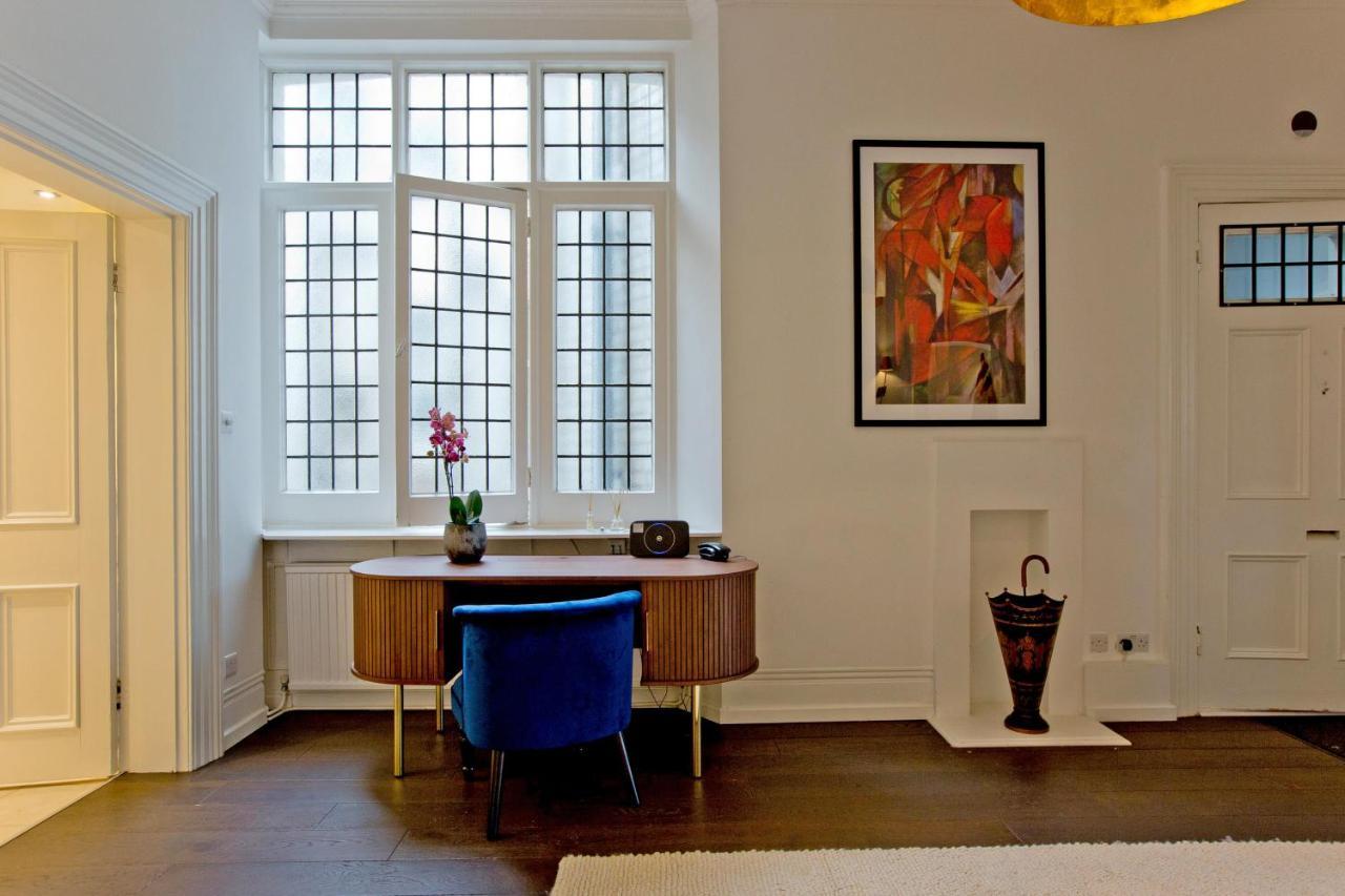 Stunning 6 Bedroom Flat *