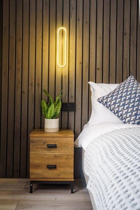 Modern Near Wembley Stadium Apartment