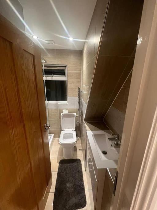 Hampden Rd N8,studio Flat * Londen