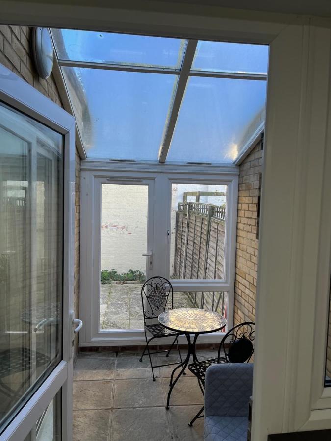 Three Bedroom House In Tooting By Star London