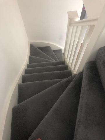 Flat: Quick Access, Refurbished 3-bed Near Station Apartment *