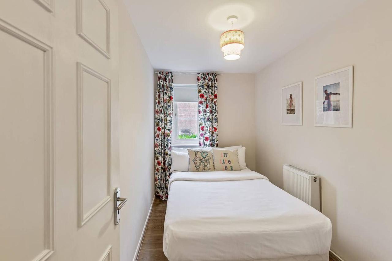 Appartement Beautiful And Cosy 2 Bedroom Flat *