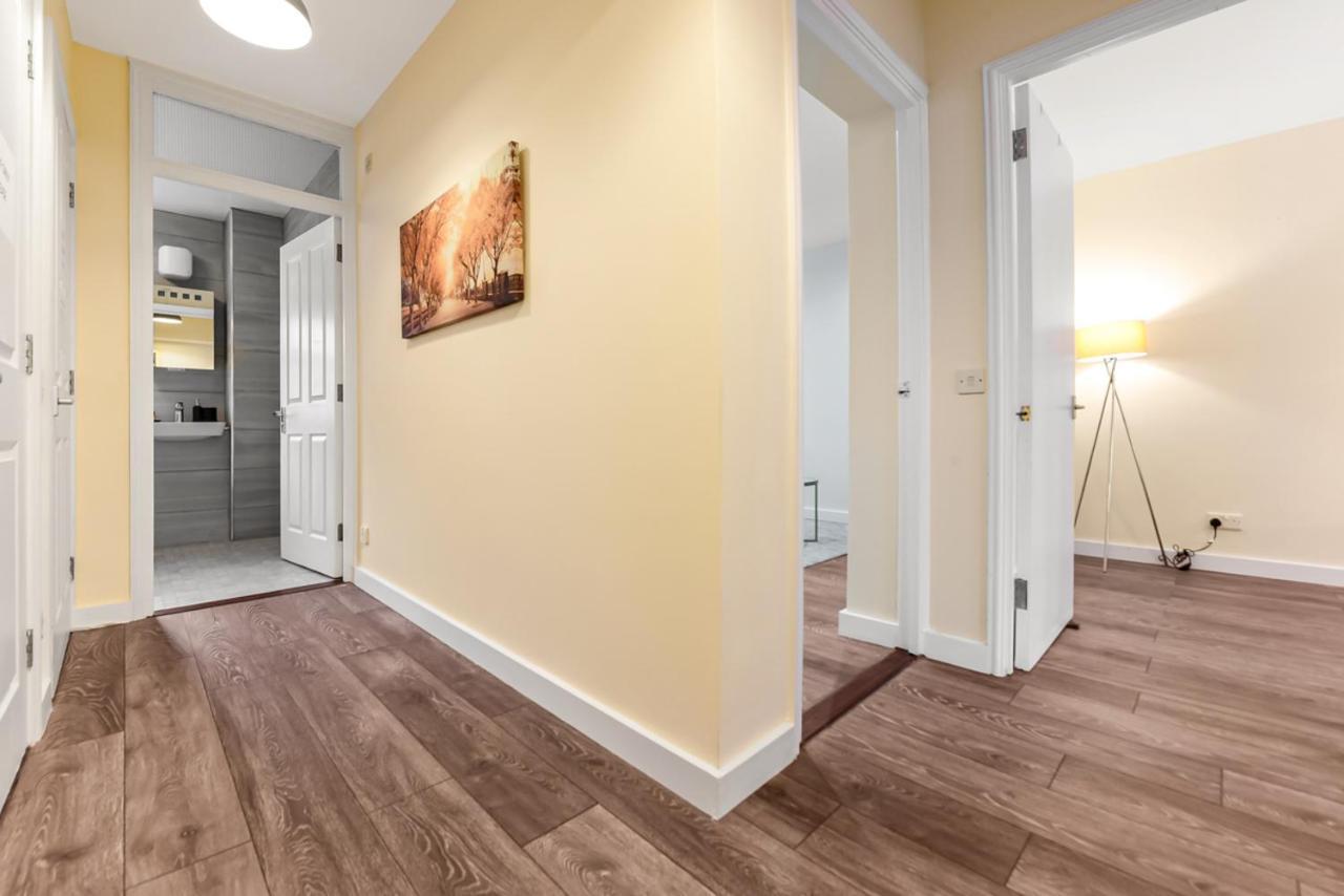Family Friendly, Zone 2, 2 Beds, Overground Apartamento *