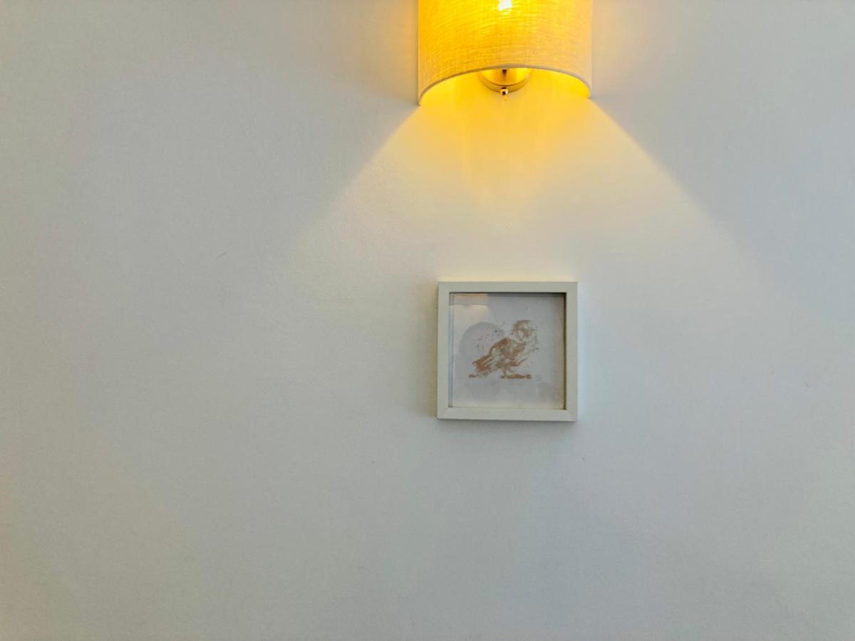 Impeccable 1-bed In Appartement
