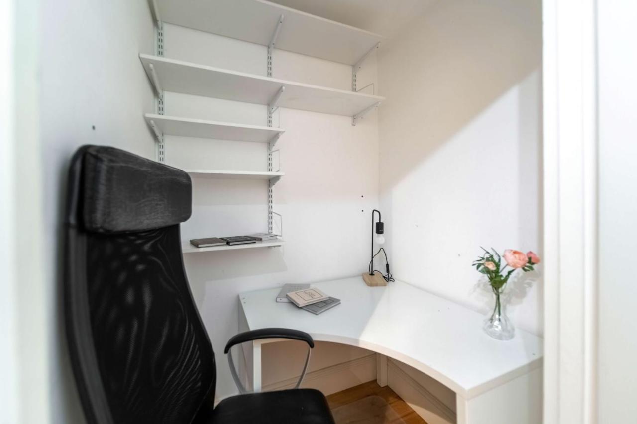 Appartement Chic Two Bed Garden Flat Londen
