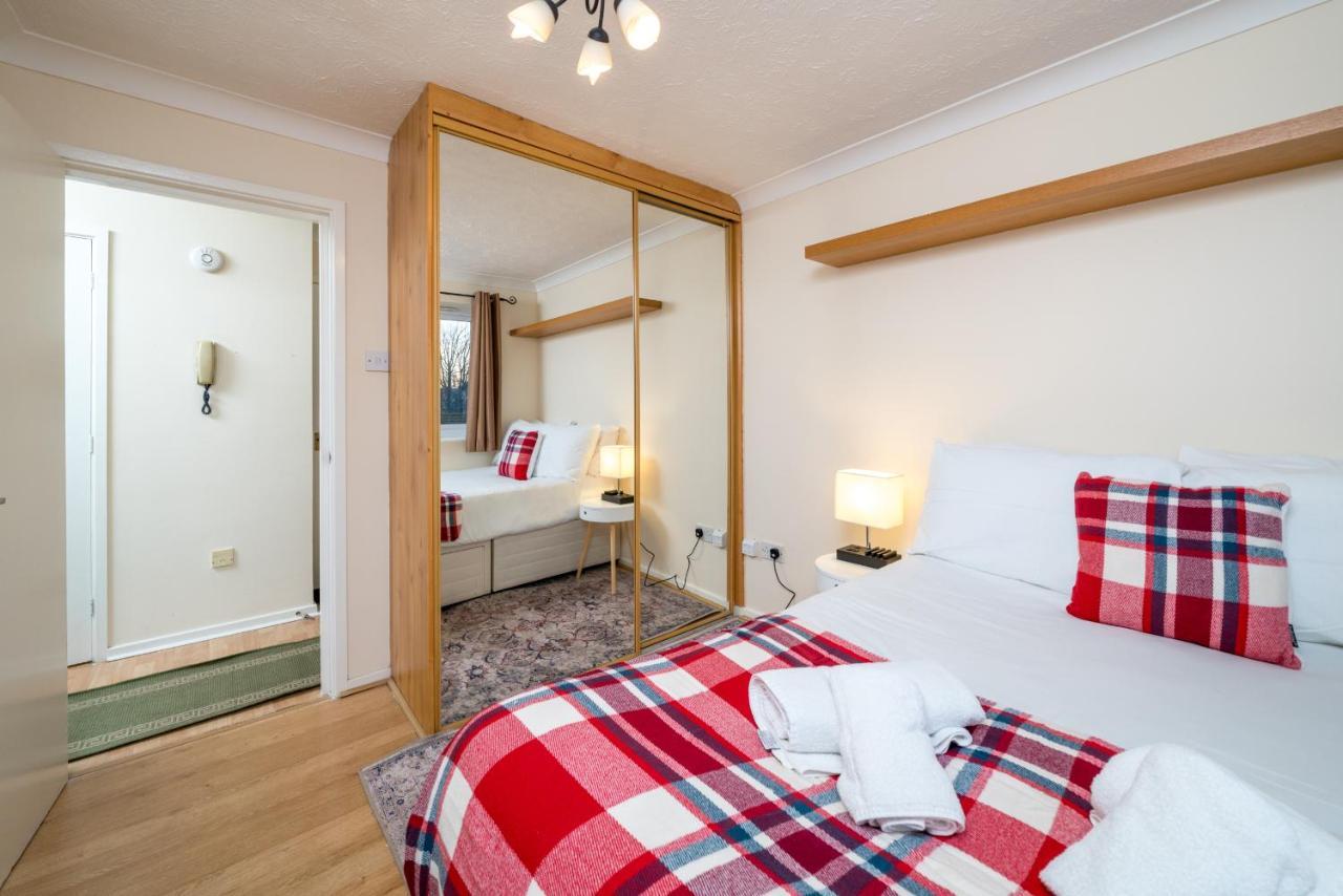 Stunning 1 Bed Apt With Views Of The Shard & Eye London