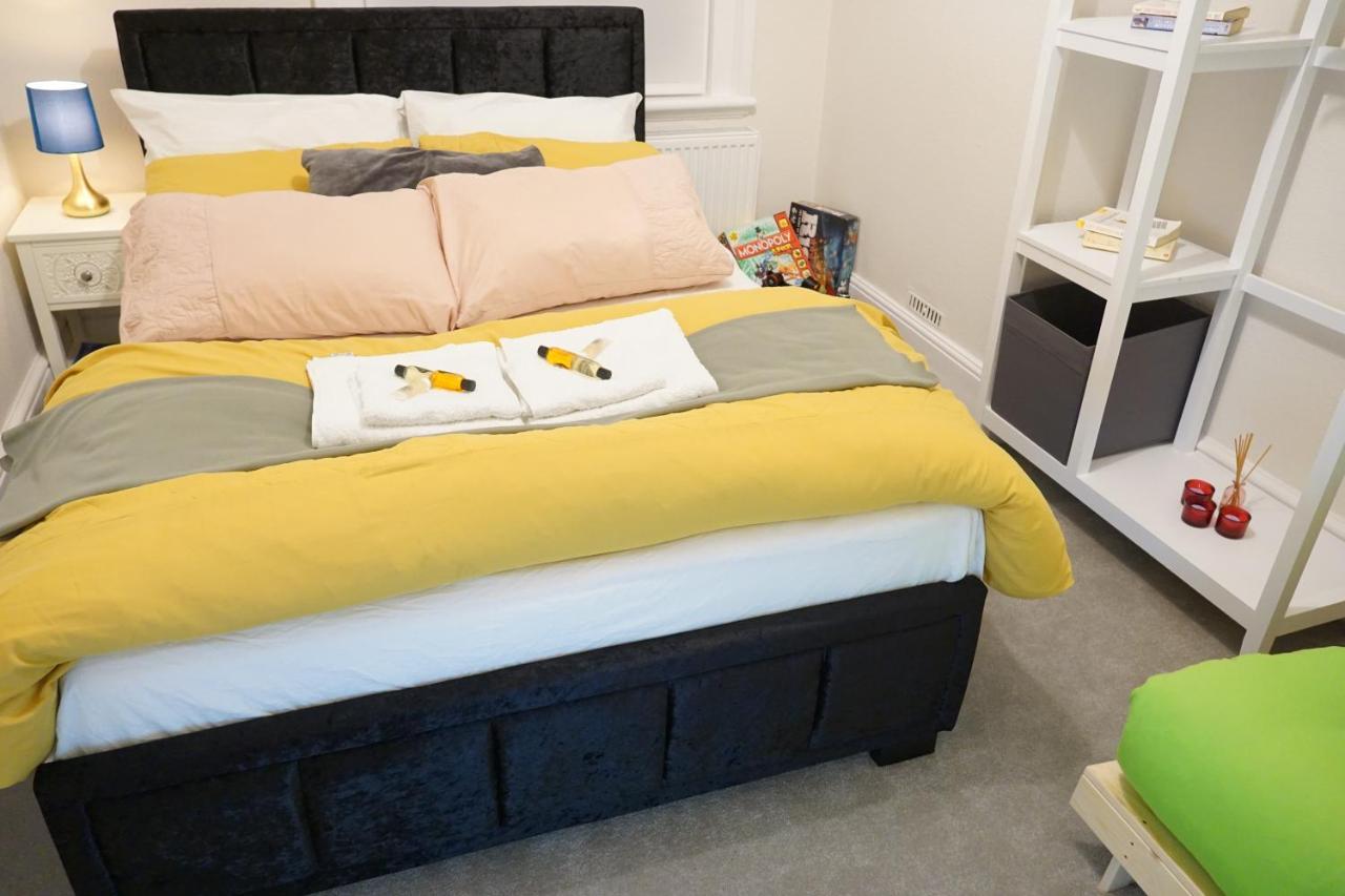 3 Bed 2 Bath Leilighet London