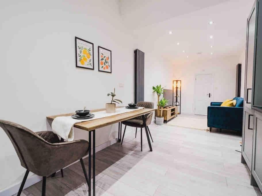 Modern 2 Bed Flat Near Wembley Stadium * London