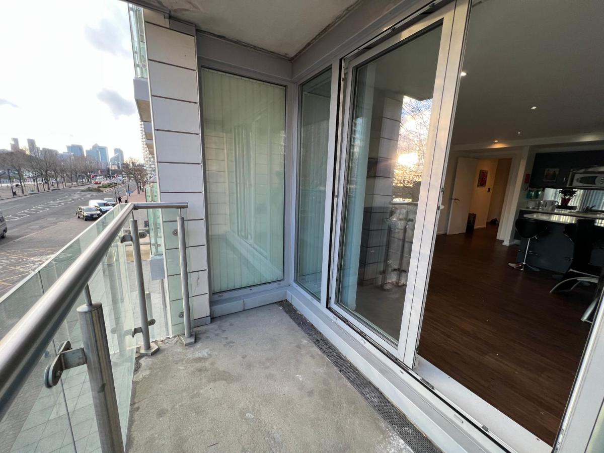 Royal Victoria Flat2 *