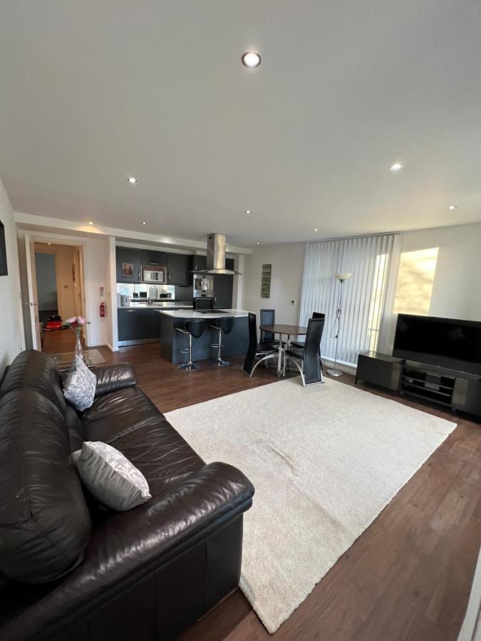 Royal Victoria Flat2 Apartment London