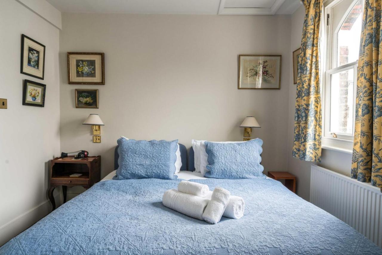 Сasa de vacaciones Charming 2bd Garden House - Hammersmith Londres