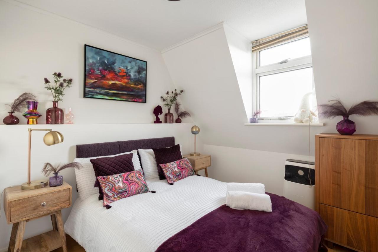 Hyde Park Rooftop Two Bedroom Apartment London