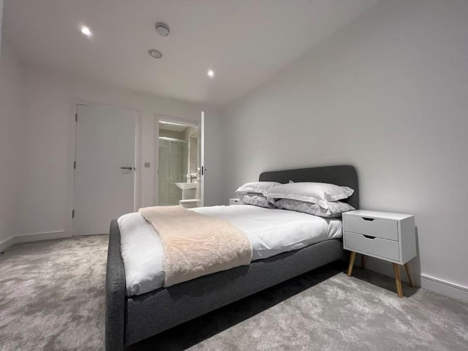 Leilighet 2 Bed Penthouse Style London