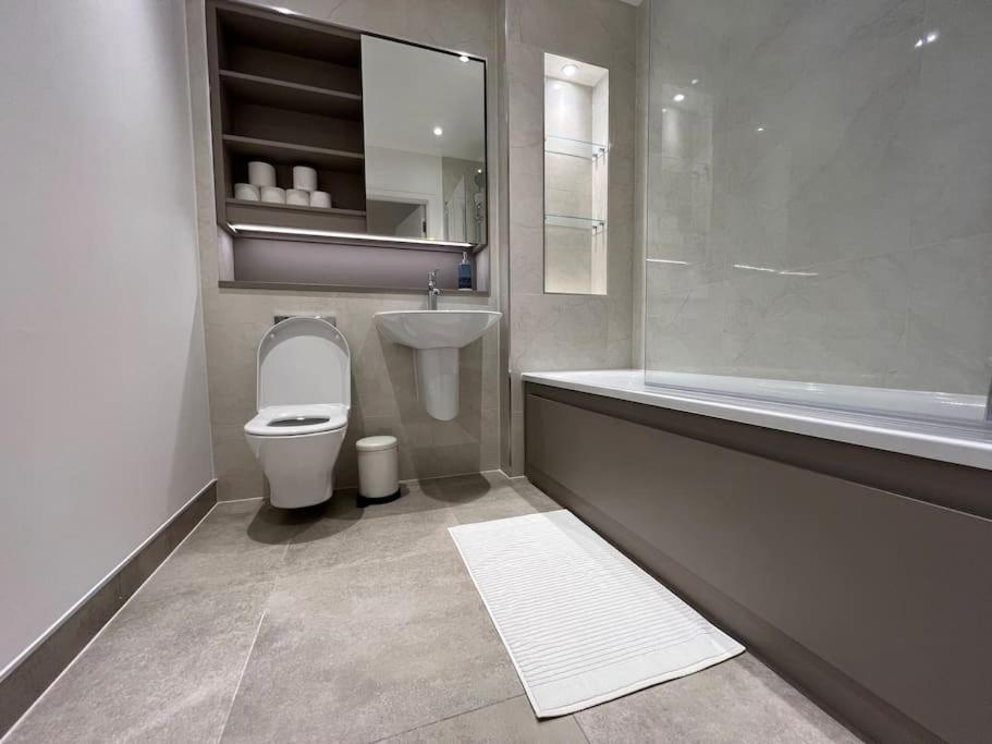 2 Bed Penthouse Style *
