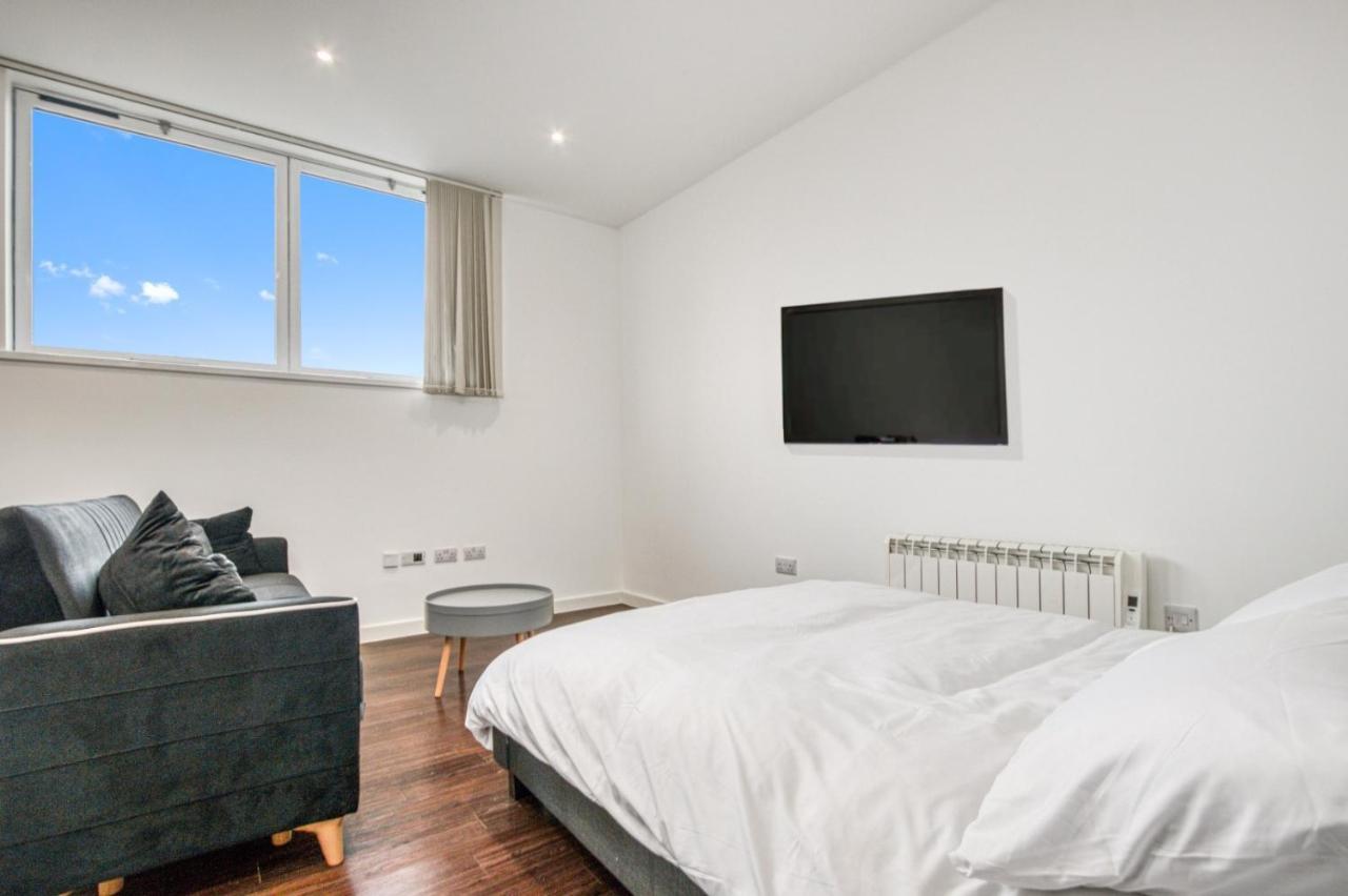 Stylish Studio By Heathrow Airport Appartement Londen
