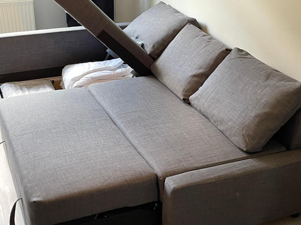 Apartment Entire Lovely 2 Bedroom With Private Garden & Free Street Parking London
