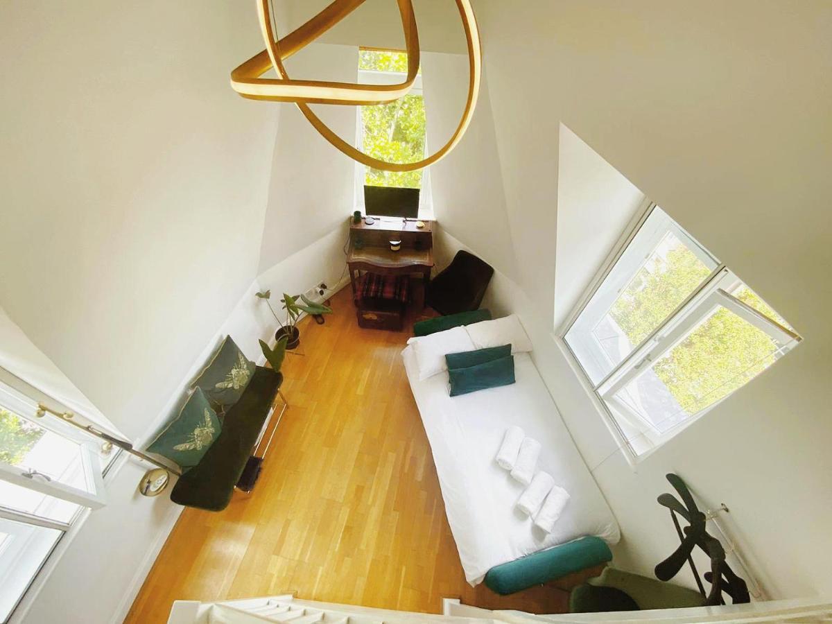 Unique, Exciting And Yours 2rooms Trafalgar Square * London