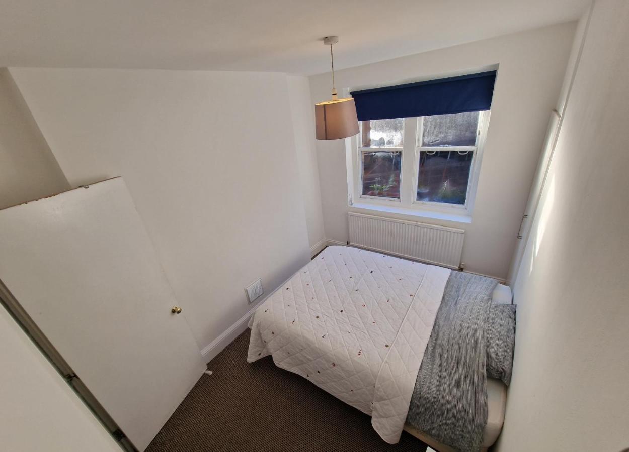 Private Double Bedroom In King's Cross St Pancras Accommodatie bij particulieren Londen