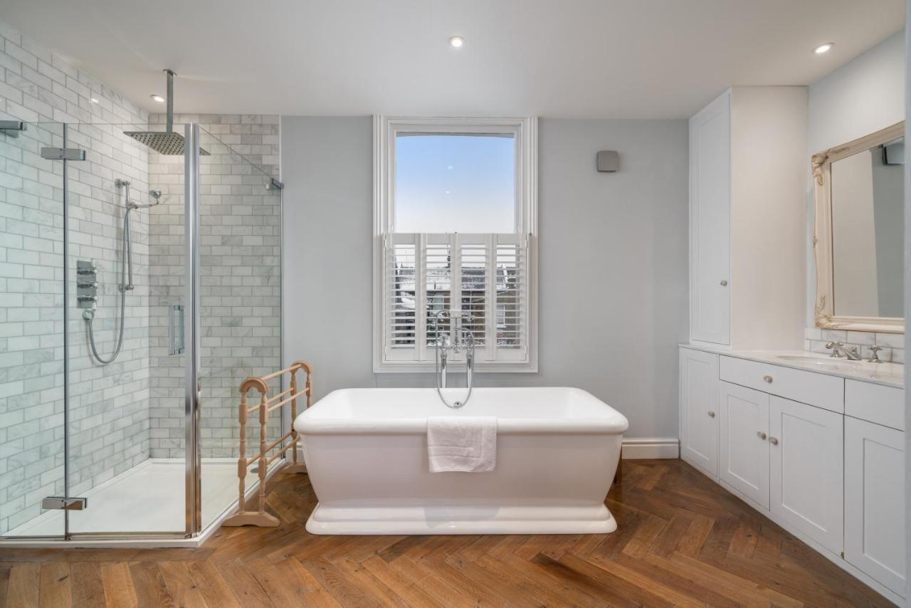 Vakantiehuis Joivy Splendid 4 Bed, 4 Bath House With Garden, Shepherds Bush Londen