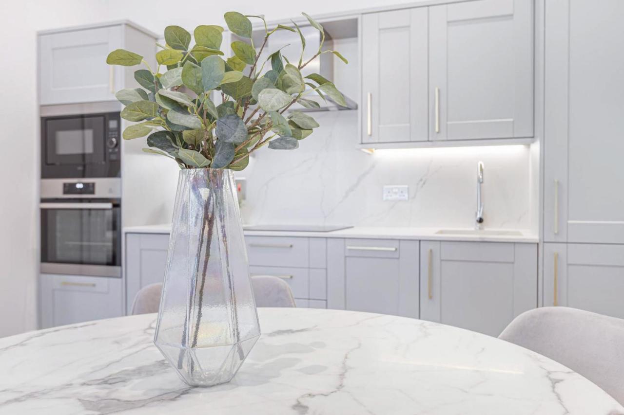 Royal Kensington In Cromwell Road * Londen