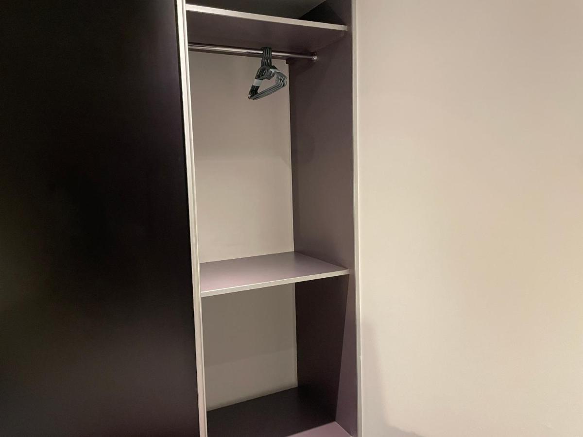 Apartment Stepney Gated Area With Parking & Garden