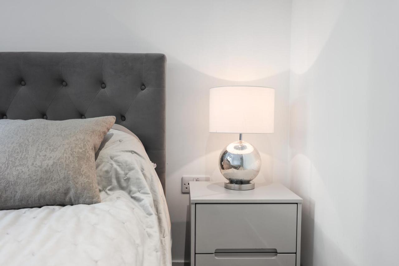 Apartment Cave *