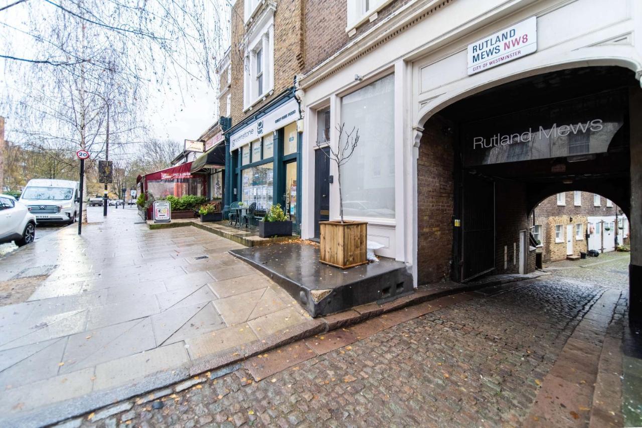 Feriehus Beatles Mews Town House *