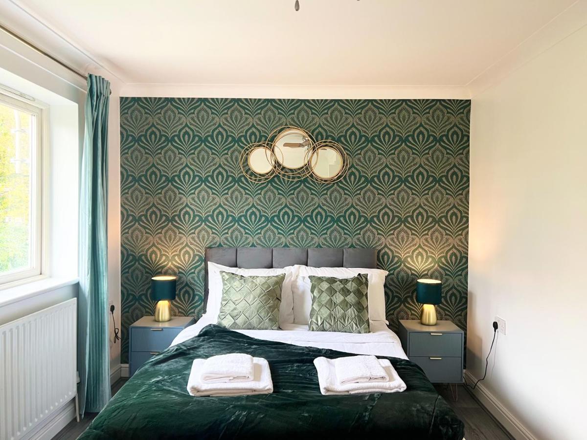 Last-minute Offers L Exclusive Deals On 2 Double Bedrooms - Weekly & Monthly - Sleeps 6 Lhofin Short Lets & Serviced Leilighet *