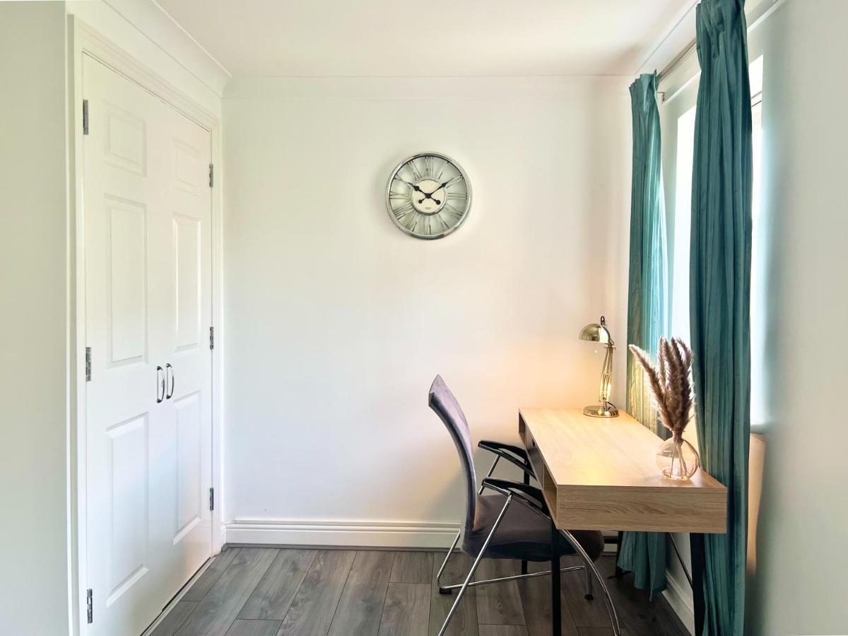 Last-minute Offers L Exclusive Deals On 2 Double Bedrooms - Weekly & Monthly - Sleeps 6 Lhofin Short Lets & Serviced *