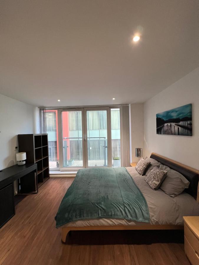 Apartment Royal Victoria Flat2 London