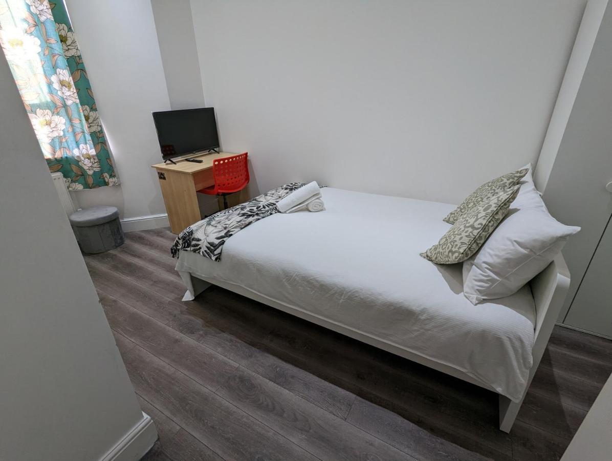 Mile End- Prime Location Gjestgiverier *