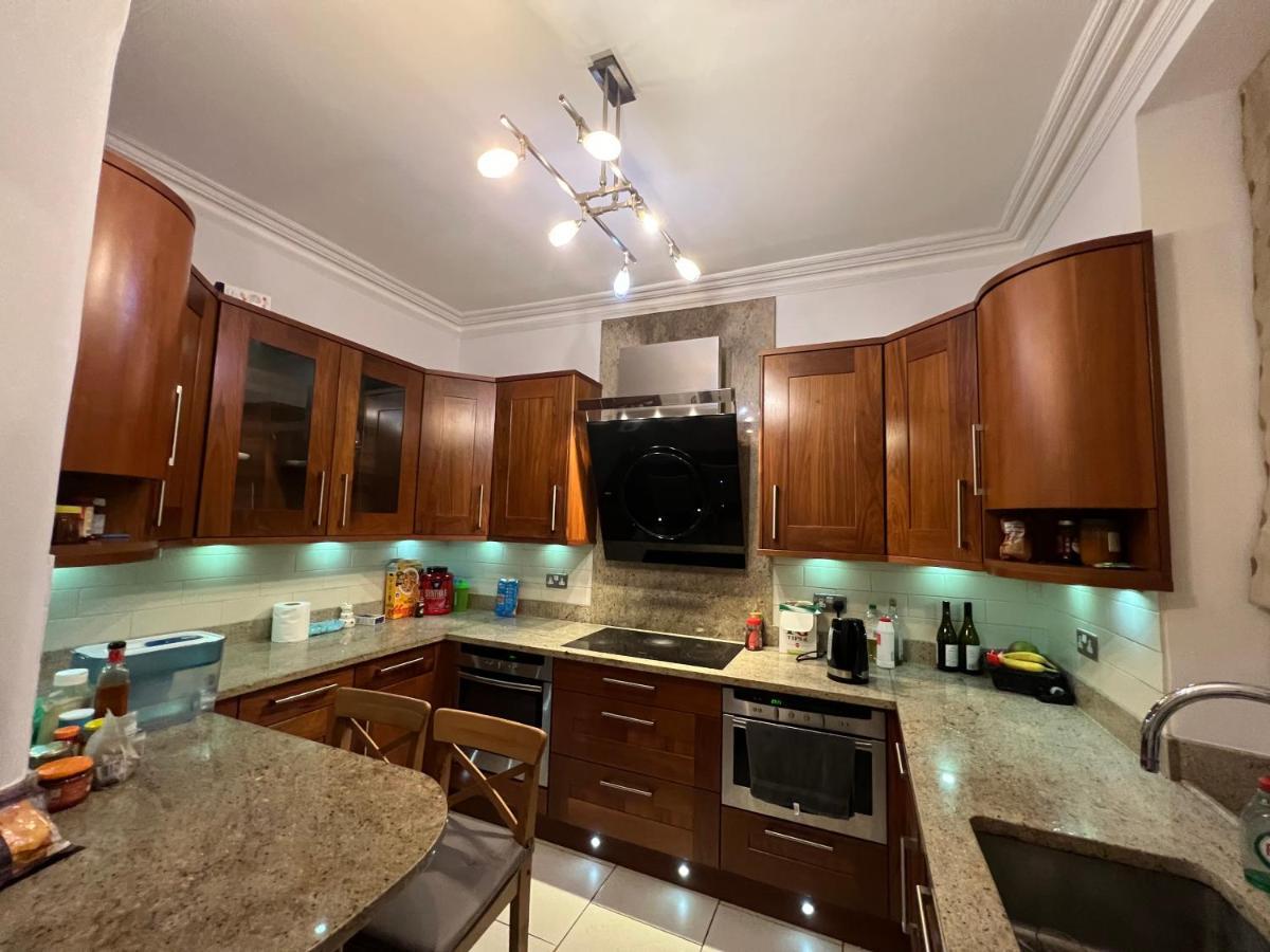 Luxury Specious En-suite In *