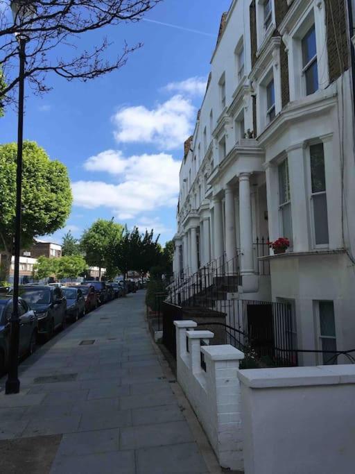 Newly Refurbished 2-bedroom Flat In Notting Hill Appartement Londen